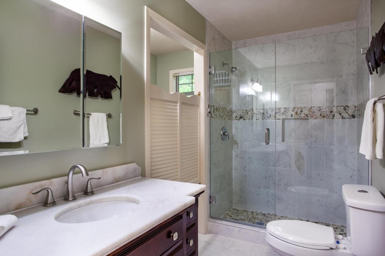 Little Cub Cottage - Mtn Views & Community Pools Gatlinburg Buitenkant foto