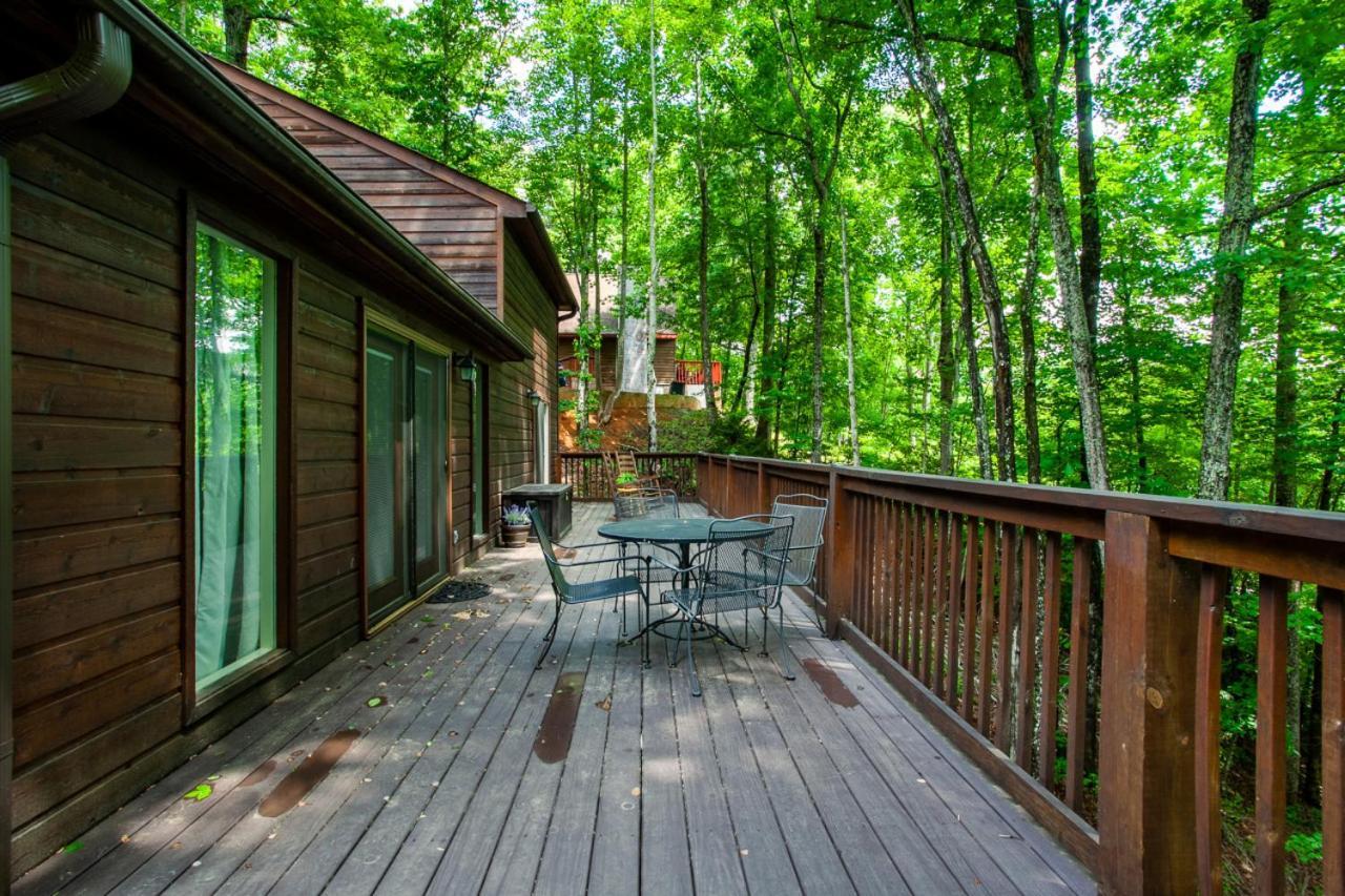 Little Cub Cottage - Mtn Views & Community Pools Gatlinburg Buitenkant foto