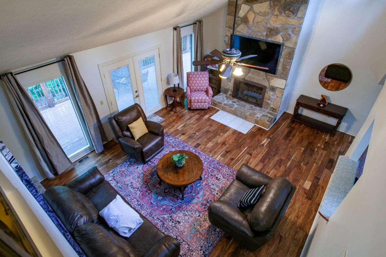 Little Cub Cottage - Mtn Views & Community Pools Gatlinburg Buitenkant foto